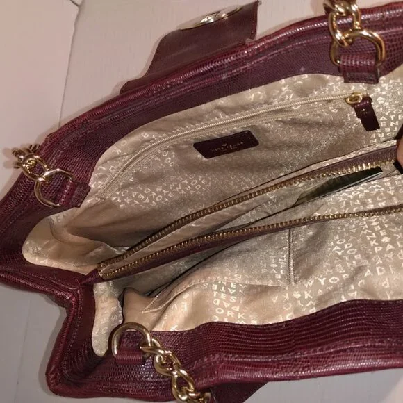 Kate Spade New York: Large double handle Handbag with green care card. - Picture 4 of 9